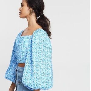 C/MEO Collective Smocked Cropped Puff Sleeve Blouse